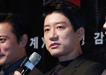 <브이아이피> 김명민, "촬영 내내 가장 많이 한 것은 욕설" 무슨 일?