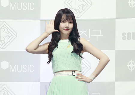 [포토] 여자친구 예린, '흑발로 돌아온 분위기 여신'