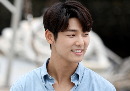 <병원선> 강민혁, 사연 품은 내과의 변신 '케미를 기대해'