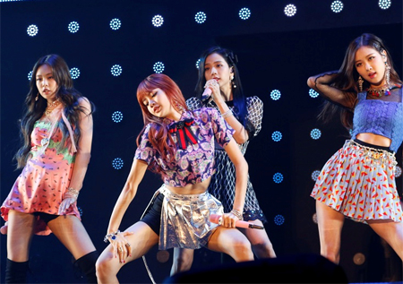 블랙핑크-대성, 日 사로잡은 매력 '도쿄·고베 컬렉션 5만 관객 열광'