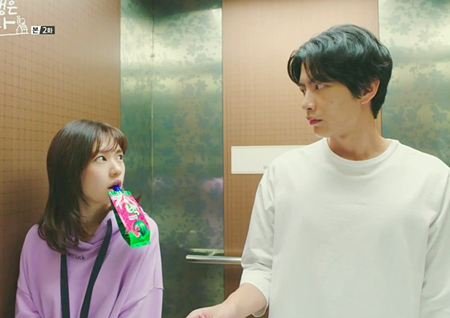 <이번 생은 처음이라> 이민기, 정소민에게 청혼한 이유? 파격적인 전개 ‘시선 압도’