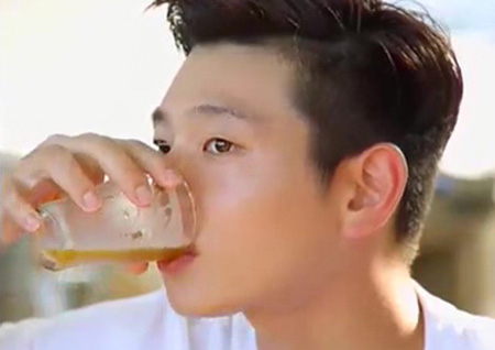 <배틀트립> 정진운, 호주에서 신들린 맥주 원샷쇼! 광고주 보고 있나?