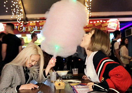 <배틀트립> 소녀시대 써니-효연, UFO 솜사탕 앞에서 '강제 소두 인증'