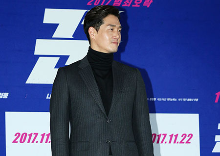 [포토] <꾼> 유지태, 포스 넘치는 슈트자태