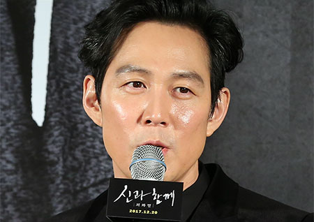 <신과 함께> 이정재, "하루만 촬영 하는 줄 알았는데 2편까지 나오더라"
