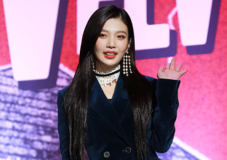 [포토] 레드벨벳 조이, 상큼한 손 인사 