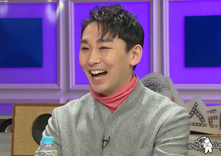 <라디오스타> 김호영, ‘여장남자 전문 배우’ 인증! 왁싱 예찬론 펼쳐