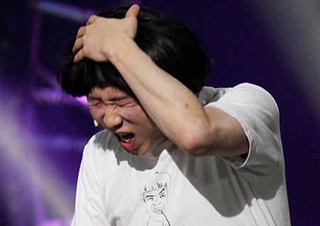 <개콘> ‘봉숭아학당’ 박성광, 깨지지 않는 박에 ‘멘붕’(Ft. 뫼비우스의 박)