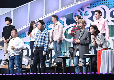 ‘복면가왕’ “지난 주는 여성, 이번 주엔 남성?!” 정체불명 복면가수 등장