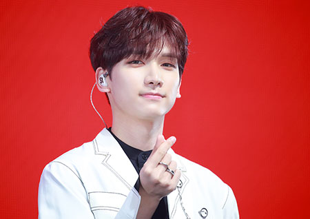 [포토] 빅스 혁, 멍뭉이 美 넘치는 막내의 하트