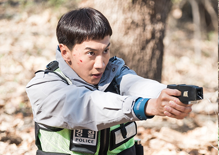 ‘라이브’ 이광수X신동욱 숨막히는 범인 추격!