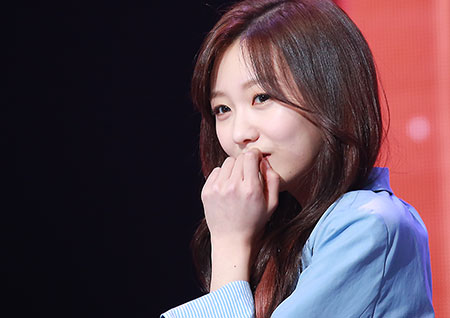 [포토] 러블리즈 류수정, 소동물처럼 반짝이는 눈빛