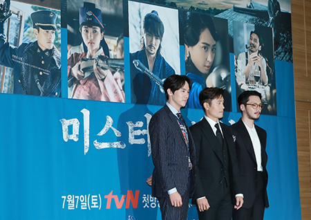 [포토] '미스터션샤인' 유연석-이병헌-변요한, 기대되는 세 남자의 조합