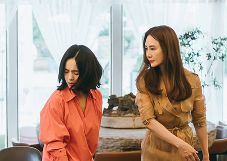 ‘이별이 떠났다’ 채시라-정혜영, 차갑고 조용한 분노 폭발…살벌한‘따귀 대면’