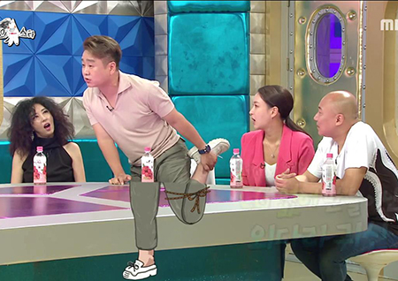 ‘라디오스타’ “내 다리 내놔” 이광기, 촬영 비하인드 공개 “4박 5일 동안 다리 묶고 있었다” ‘충격’