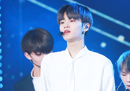 [포토] 워너원 이대휘, 하얗게 빛나는