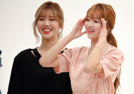 ‘주간아이돌’ 오마이걸, 오직 주간아만을 위한 애교송 ‘내꼬해♡’ 선물