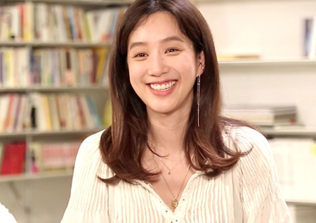 '나 혼자 산다' 정려원, 새집 최초 공개! 데뷔 17년 만에 내 집 장만 성공