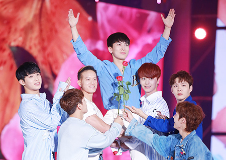 비투비 '그리워하다', '가을이면 듣고 싶어지는 노래' 투표 1위! 바로 지금 딱!