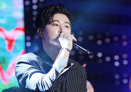 [HAPPY B하인드] 10월 22일 오늘의 아이돌은? 아이콘 '비아이'