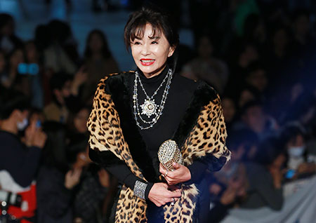 [포토] 진미령, 귀부인 같은 등장