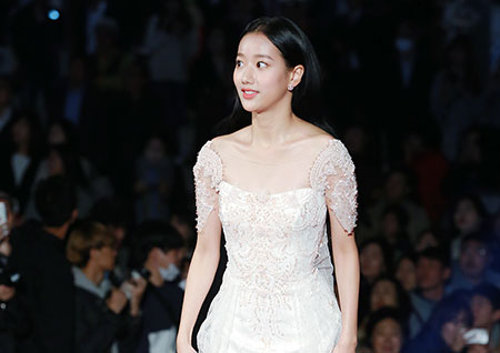 [포토] 에이프릴 이나은, 우아한 공주님처럼