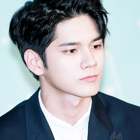 [M픽] 워너원 옹성우, 흑백필름 같은 그윽한 매력