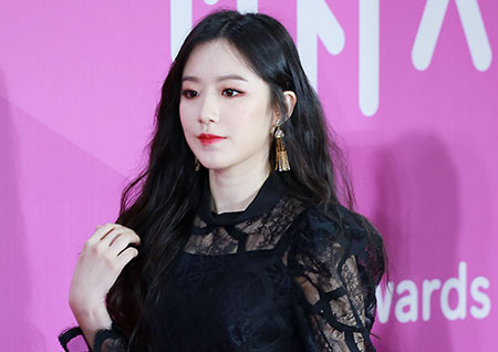 [포토] (여자)아이들 슈화, 블랙이 이렇게 청순할 일이야