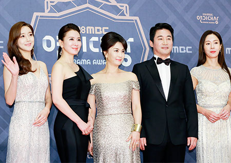 [포토] 우아함이 넘치는 '비밀과 거짓말' 배우들