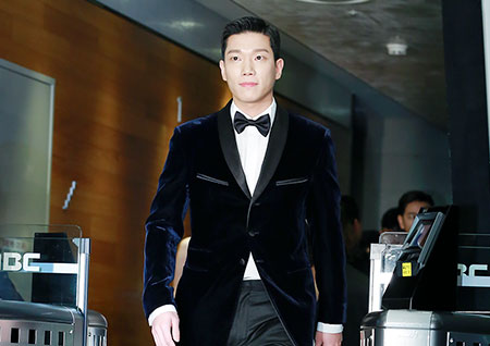 [포토] 김경남, 빛나는 슈트자태