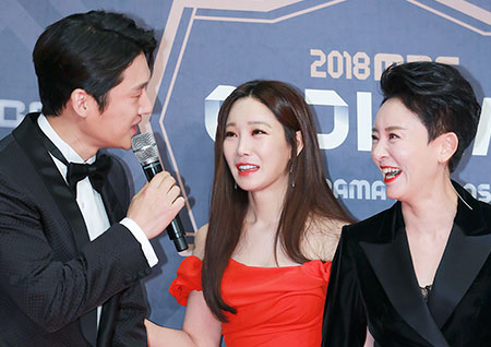 [포토] 송창의-이유리-윤다경, 환하게 웃는 세 배우