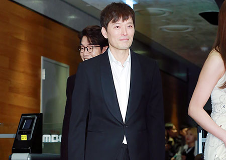 [포토] 정재영, 뚜벅뿌벅 자신감 넘치는 걸음걸이