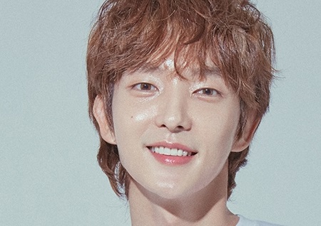 이준기, 새해 시작을 기부 프로젝트로...'리프레젠트'와 사랑을 향해 달려요! #JustGoLove