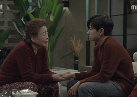 '신과의 약속' 한채영, 눈물 적신 모자 상봉... 6주 연속 동시간대 1위