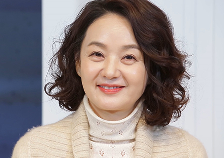 '섹션TV 연예통신' 무대로 돌아온 언니들! 배종옥X김정난이 선택한 男배우는?