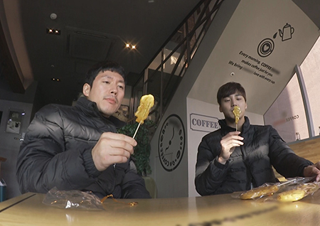 '도시경찰' 장혁, 잠복 수사 중 만난 '달고나'에 눈 뜨다?…폭풍 먹방 예고