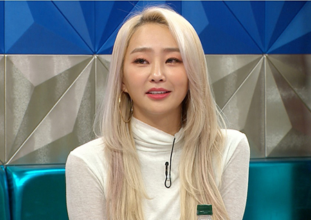 '라디오스타' 효린, "연기대상 의상 화제될 지 몰랐다" 솔직 심경 고백