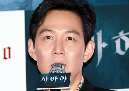 '사바하' 이정재 "변화에 대한 욕구가 많았고, 그래서 선택한 새로운 도전이다"