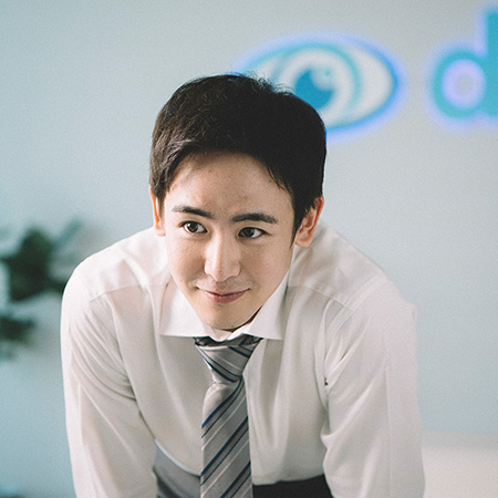 닉쿤, 현지 박스오피스 1위에 빛나는 화제의 영화 '브라더 오브 더 이어 ...