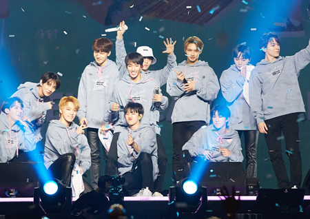 “항상 지켜줄게요” 세븐틴, 팬미팅 통해 독보적 ‘팬사랑’ 발산