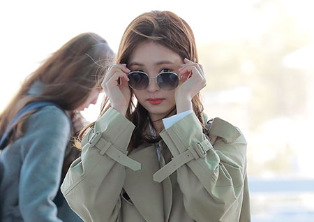 [포토] 신세경, 눈만 빼꼼~