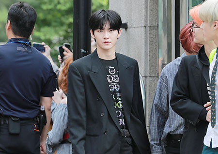 [포토] 더보이즈 활, '너 왜 눈을 그렇게 떠?!' 살아있는 눈빛