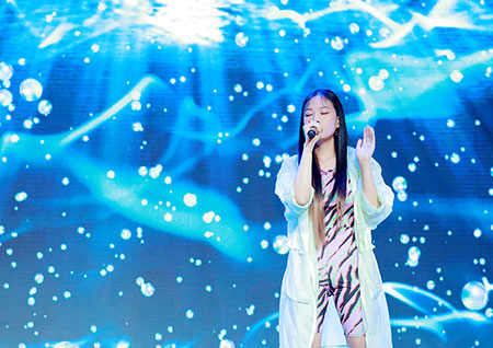 [포토] 비비, 비누방울이 방울방울