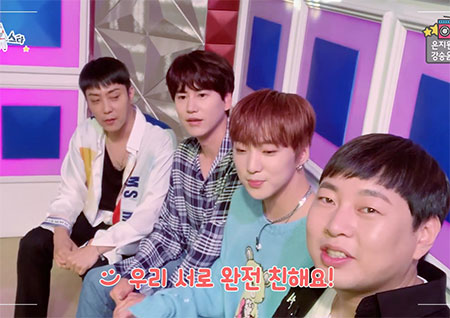 [셀프캠] "만나면 좋은 친구~♬" 은지원-규현-강승윤-이진호, '라스'에 모였다!