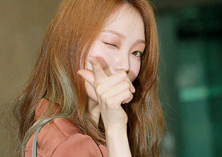 [포토] 이성경, 과즙 美 뚝뚝 팬서비스는 팡팡♥