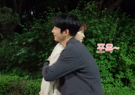 '봄밤' 한지민♡정해인, 새 애칭은 '턱받이'? [M플레이] 