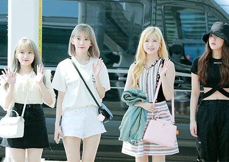 [포토] 아이즈원 혼다히토미-미와야키사쿠라-야부키나코-최예나, 반짝 빛나는 출근길