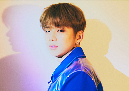 강다니엘, 'color on me' 메인 콘셉트 포토 공개… 홀로서기 기대감↑