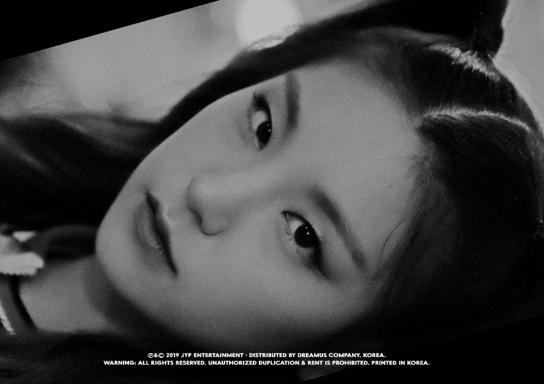 ITZY 리더 예지, 새 앨범 비주얼 필름 공개 #시크 눈빛 #강렬 카리스마 