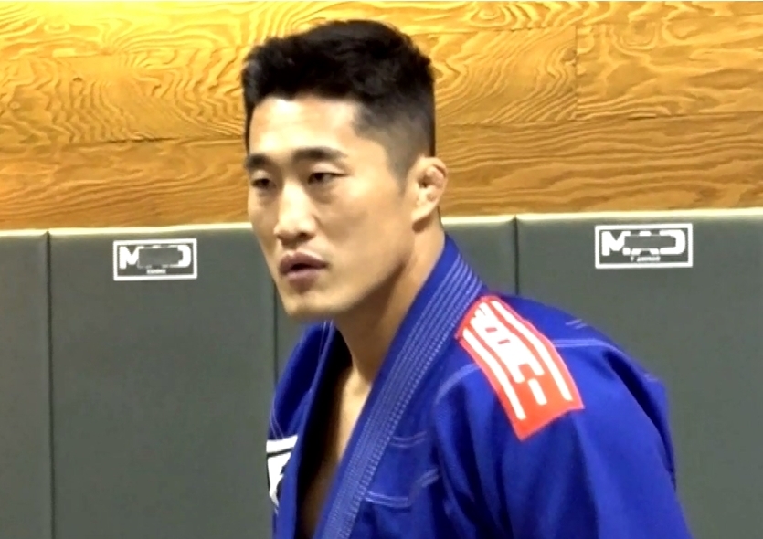 '전참시' 김동현, 전 세계 화제 ‘병뚜껑 챌린지’ 도전! UFC 파이터의 결과는?